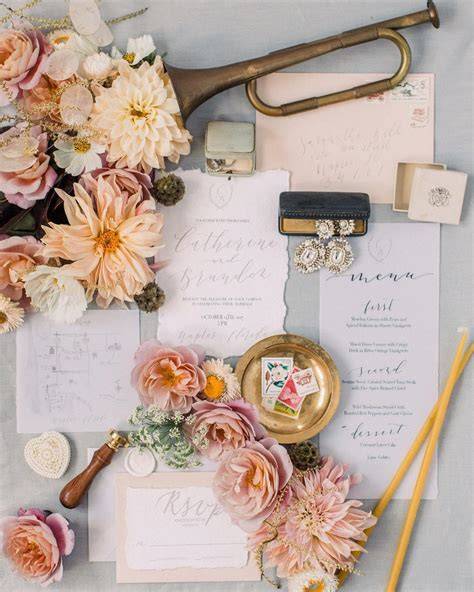 17+ Flat Lay Wedding Photography