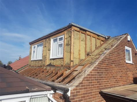 flat roof dormer structure