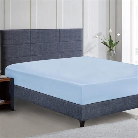 Flat Sheet With Elastic Bottom