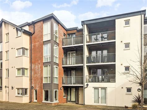 Flats In Brackley