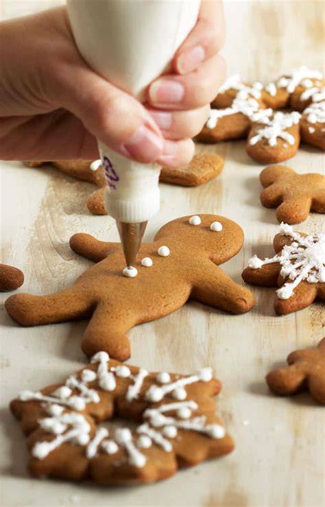 Gingerbread Cookies with Royal Icing The Kiwi Country Girl