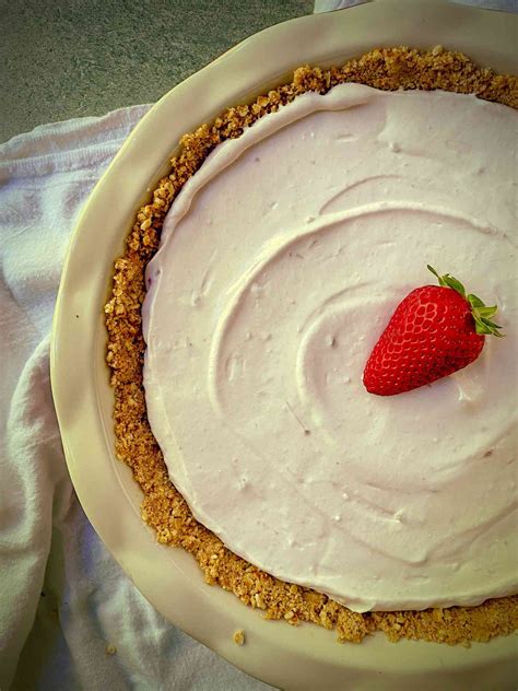 Flavored Yogurt Pie
