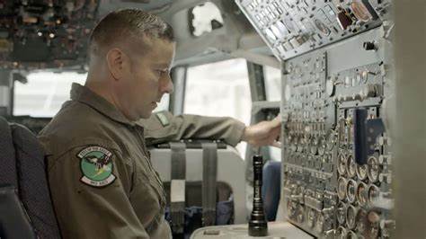 flight engineer air force salary