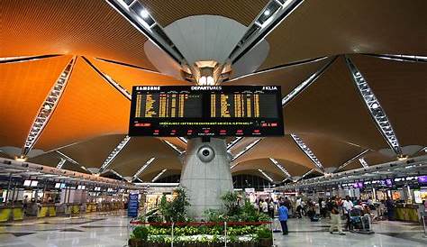 Which airlines are flying into Kuala Lumpur? - Economy Traveller