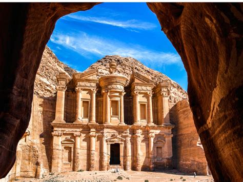 Discover Unforgettable Jordan Getaways: Book Your Flights Today