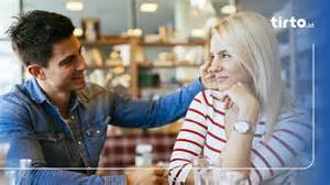 Apa itu Flirting dan Mengapa Kita Melakukannya? Penjelasan Psikologis