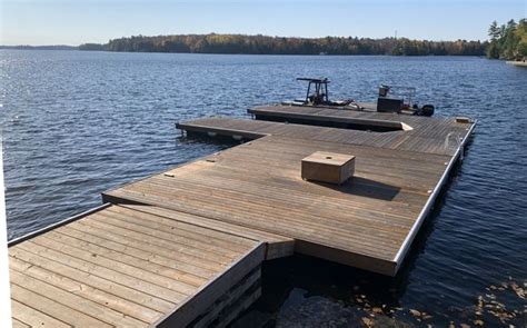 Floating Docks Gravenhurst