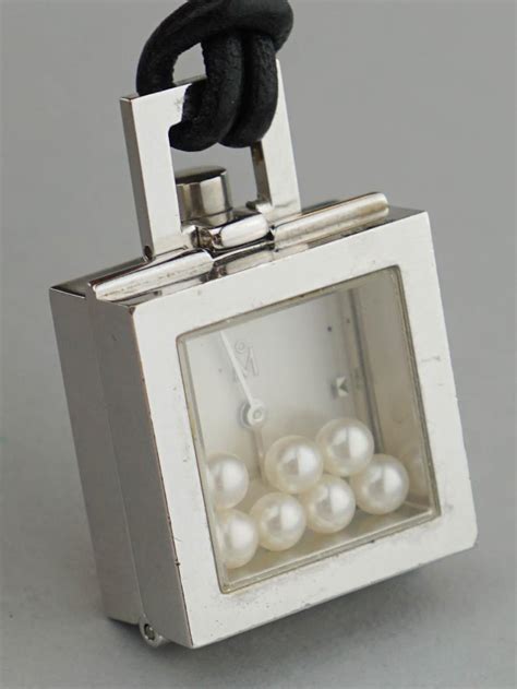 Floating Pearl Watch