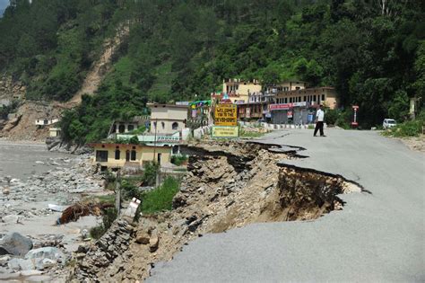 flood in himalayan region