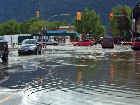 flooding in grand forks