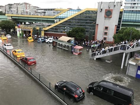 flooding in istanbul today