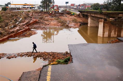 floods in south africa april 2022