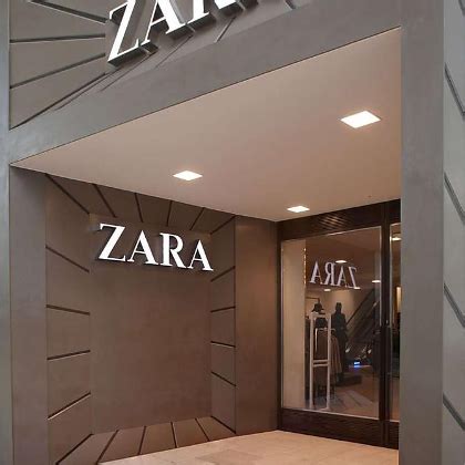 floor manager zara salary