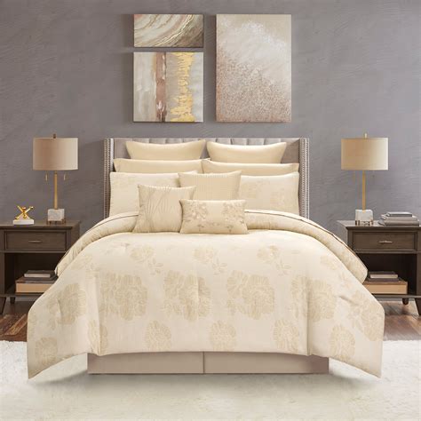 Floral Bedding Gold