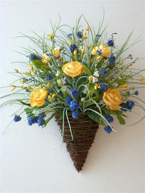 Floral Wall Arrangements
