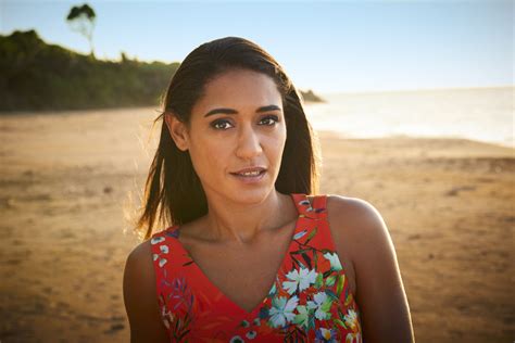florence in death in paradise cast