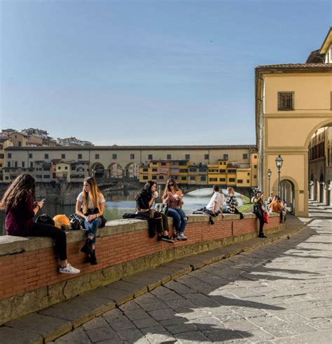 A variety of tour operators offering unique experiences in Florence.