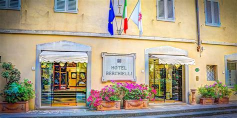 Luxury hotel in Florence with a view.