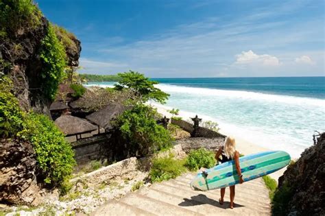 flores indonesia surf camp