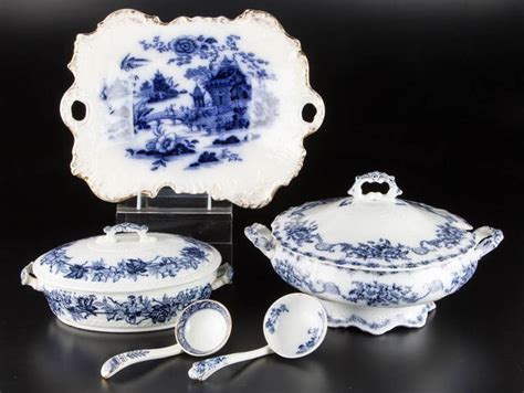 Flow Blue Table Setting