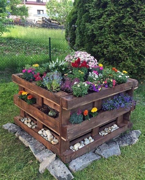 Flower Beds With Pallets