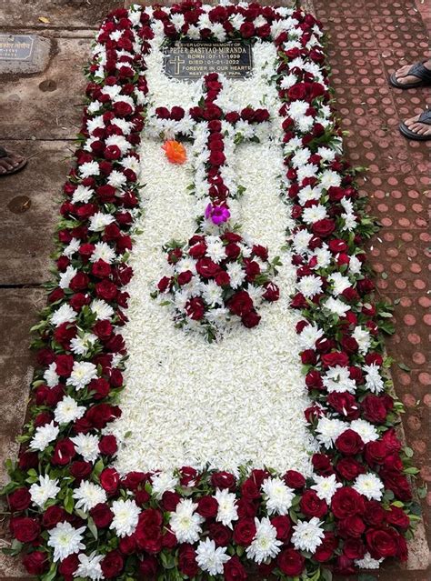 Flower Grave Design