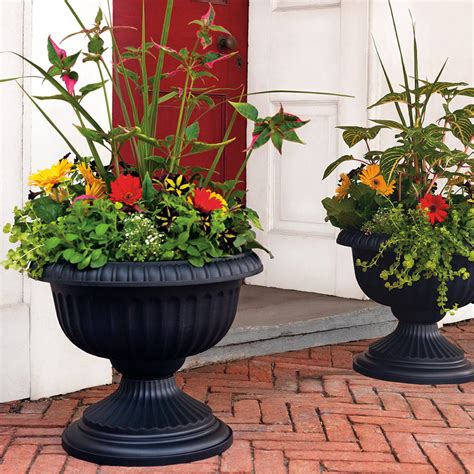 Flower Pots Urns