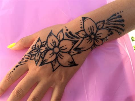 Flower Tattoos Henna