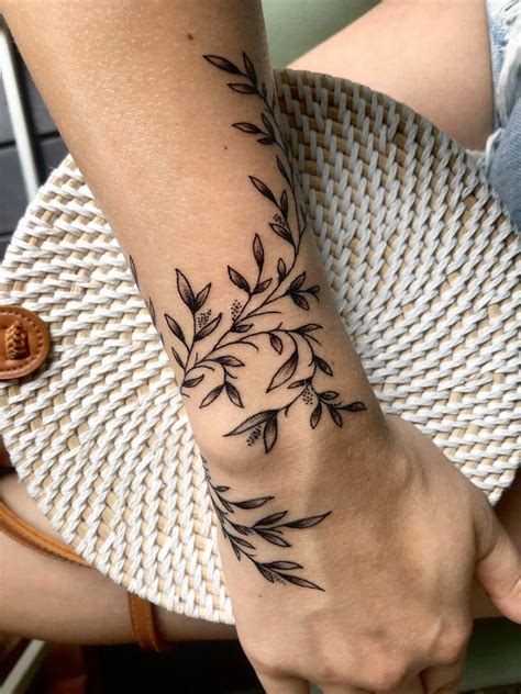 Revolutionary Flower With Vine Tattoo Design 2023