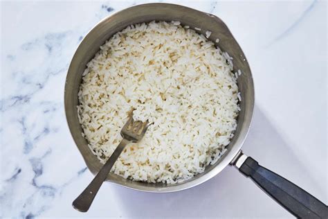Fluffing the rice