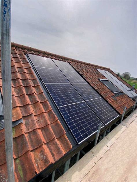 weedtime.us:flush roof solar panels
