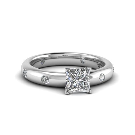 flush set diamond engagement rings