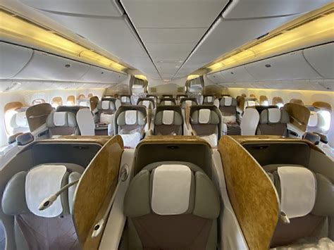 fly emirates boeing 777 300er business class