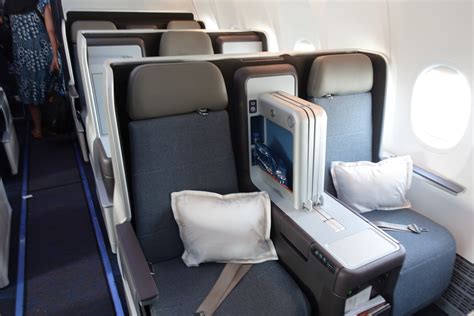 flydubai 737 max 8 business class