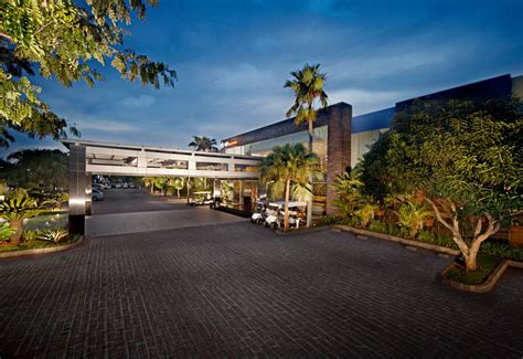 fm7 resort hotel bandara jakarta airport
