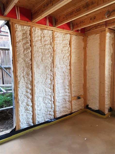 foam insulation over vapor barrier