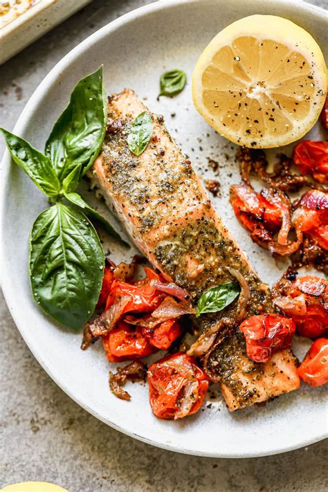 FoilBaked Salmon with Basil Pesto and Tomatoes (Video