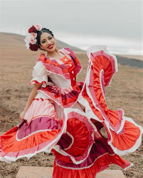folklorico dresses