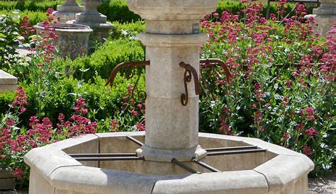 Fontaine de jardin en pierre naturelle BCA Matériaux Anciens