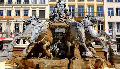 Fontaine Bartholdi à Lyon place des Terreaux Lyon