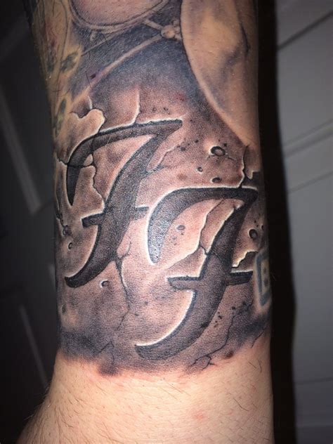 Revolutionary Foo Fighters Tattoos Designs Ideas