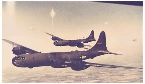 File:B-24D's fly over Polesti during World War II.jpg