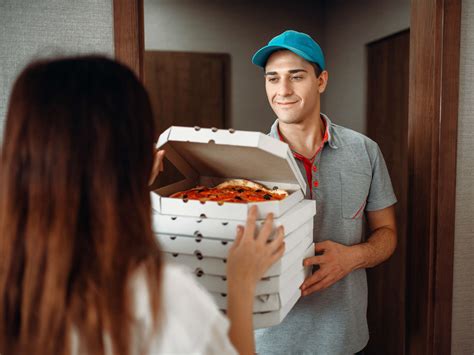Food delivery near me open now pay cash online