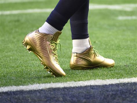 football cleats in nfl players