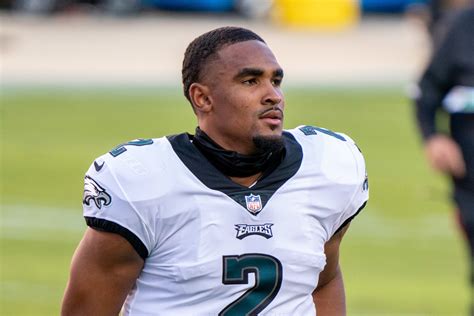 football player jalen hurts