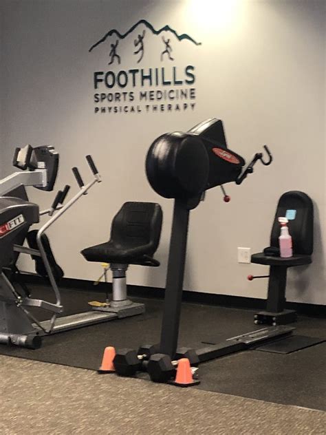 foothills sports medicine physical therapy