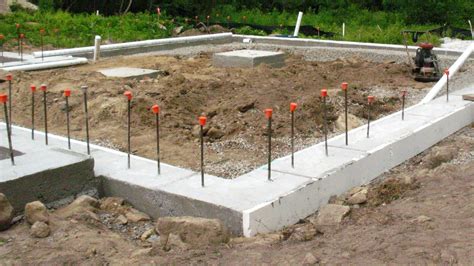 footings for a concrete retaining wall