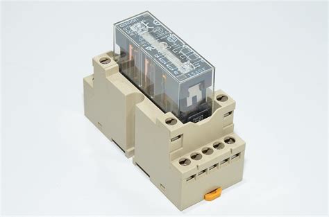 Force Guided Relay Omron
