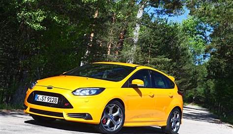 photo FORD FOCUS (III) ST 250 ch berline 2014
