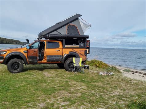 Ford ranger pick up camper